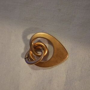 Vintage gold heart pendant